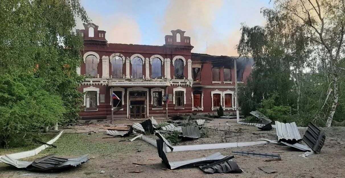 Саратовский губернатор Бусаргин осудил атаку ВСУ на колледж в Старобельске Саратовский губернатор Бусаргин осудил атаку ВСУ на колледж в Старобельске